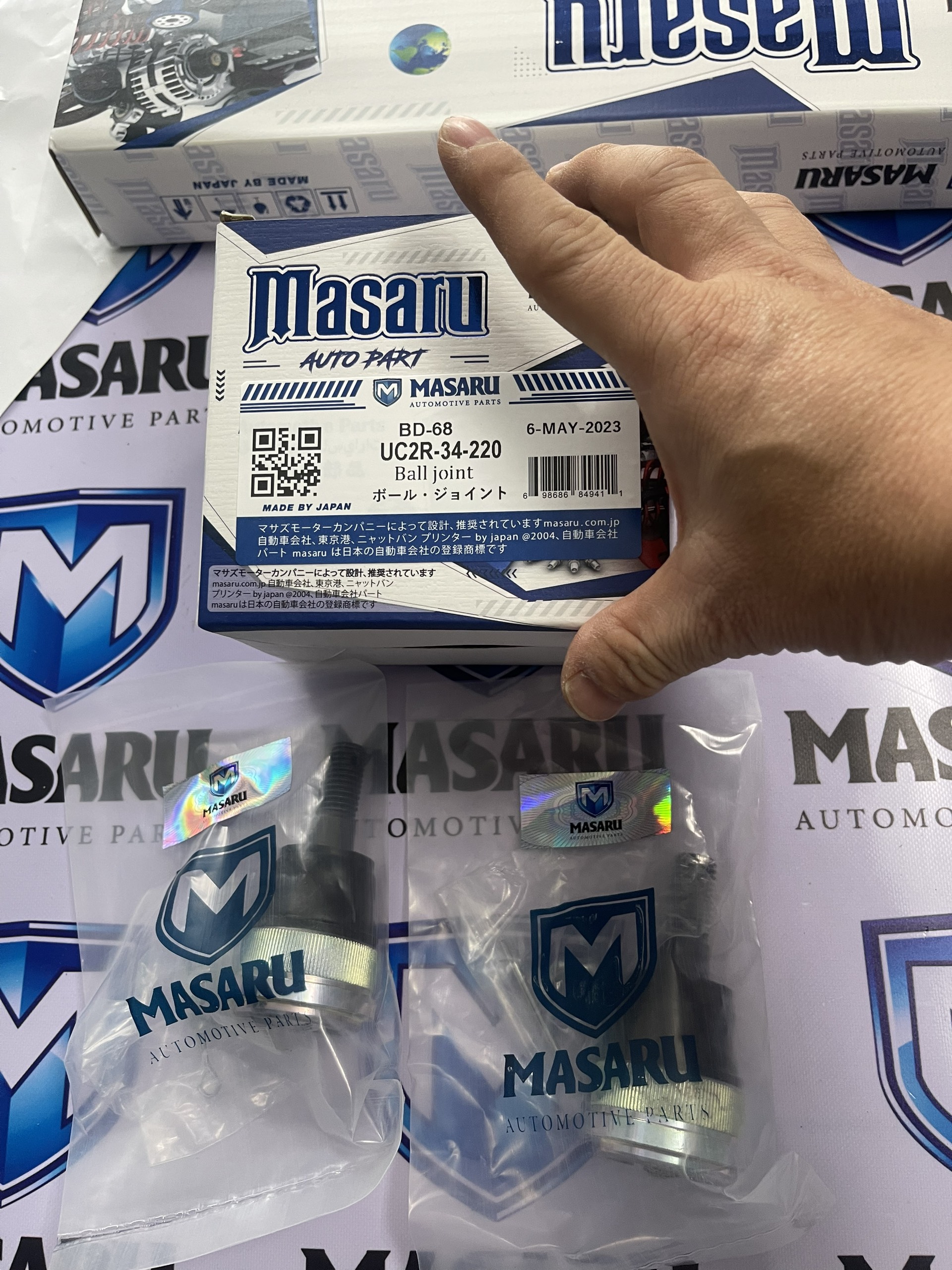 Rô tuyn đứng trên dùng cho ranger 2.2.3.2.mazda pt 50 đời 2012 đến 2018